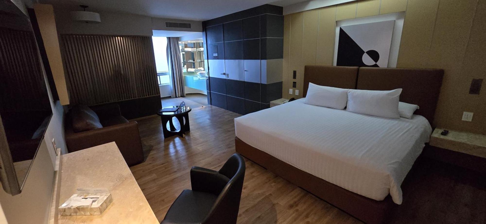 Ramada By Wyndham Mexico City Santa Fe Exteriér fotografie
